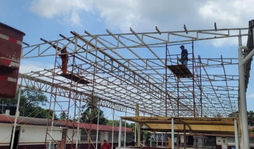 ITIFE fortalece infraestructura educativa con atención eléctrica y rehabilitación escolar