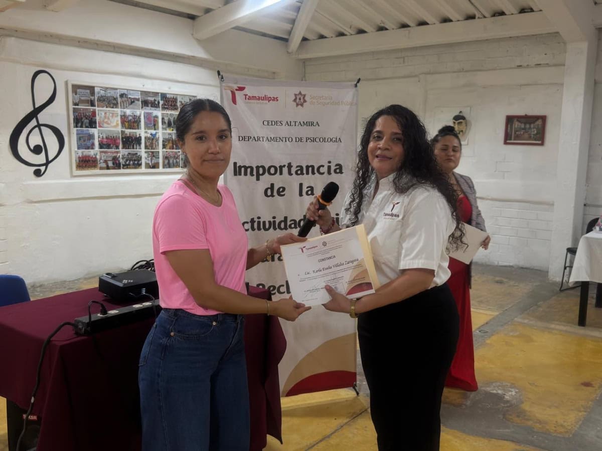 Mujeres del CEDES Altamira fortalecen bienestar emocional mediante actividad física