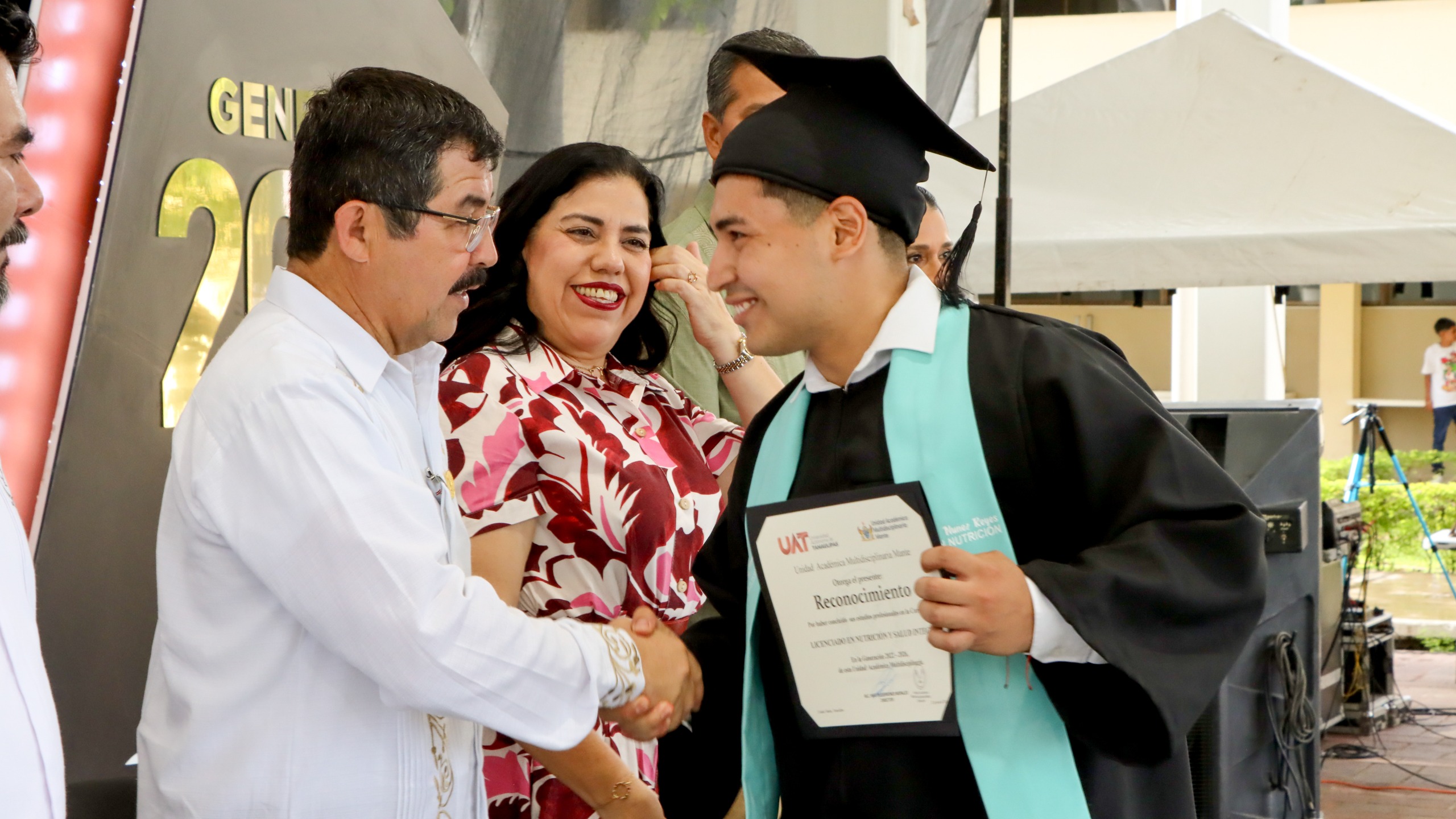 Egresados de la UAM Mante inician etapa profesional con respaldo universitario